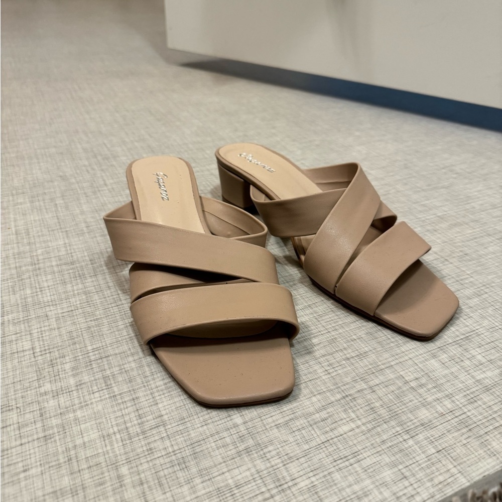Like New Classy Flat Heels
